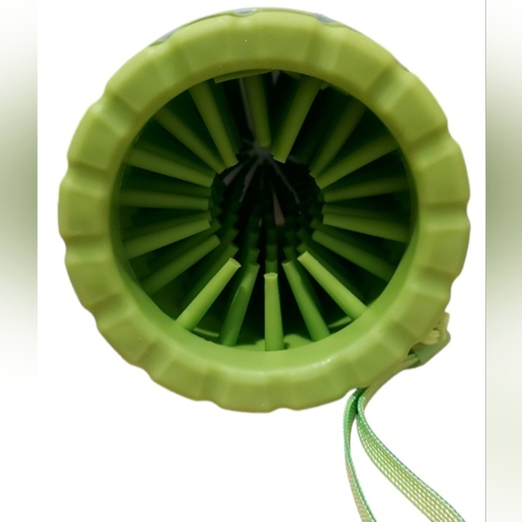 Dog Paw cleaner - Picture 3 of 8